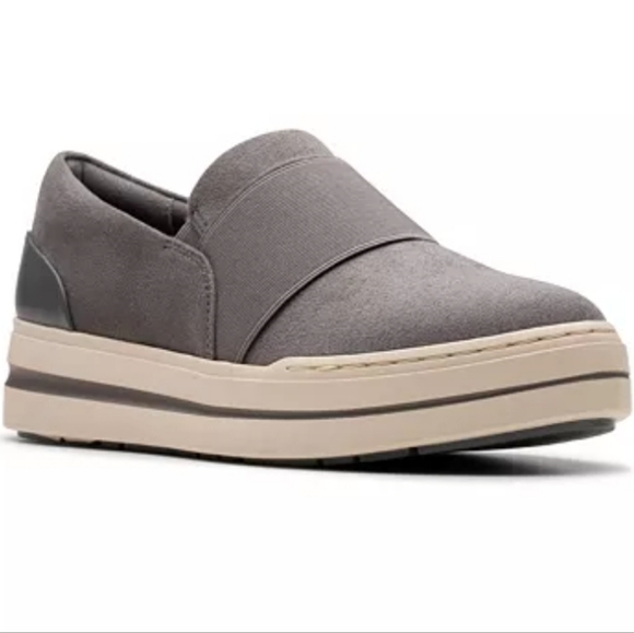 NWOT Cloudsteppers By Clarks Slip-on Audreigh Eve Sneakers Women's Size 7.5D - Picture 1 of 11